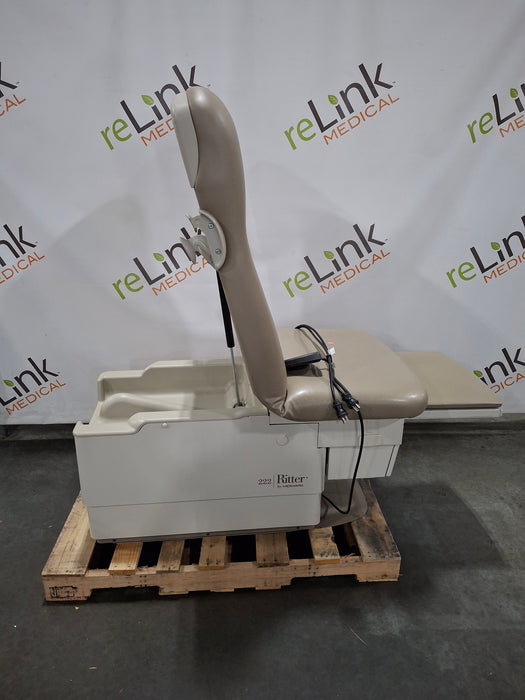 Midmark 222 Procedure Chair