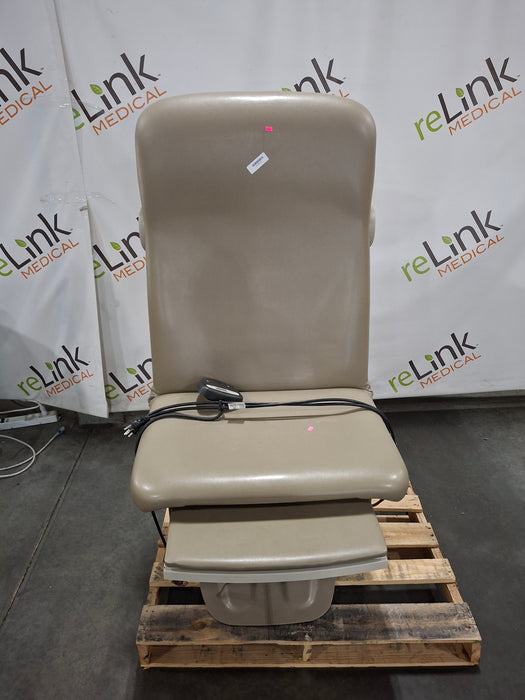 Midmark 222 Procedure Chair