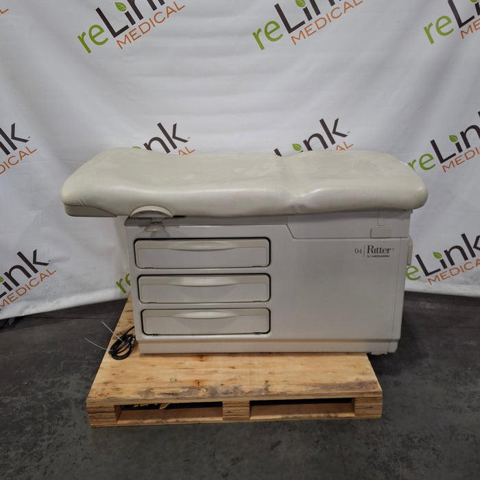 Midmark 204 Exam Table