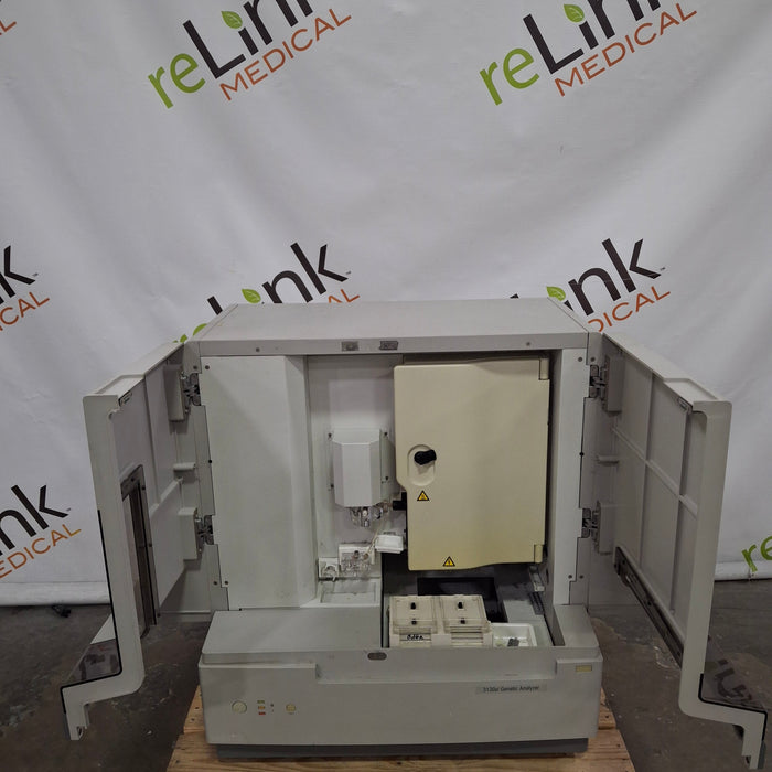 Applied Biosystems Hitachi 3130xl Genetic Analyzer