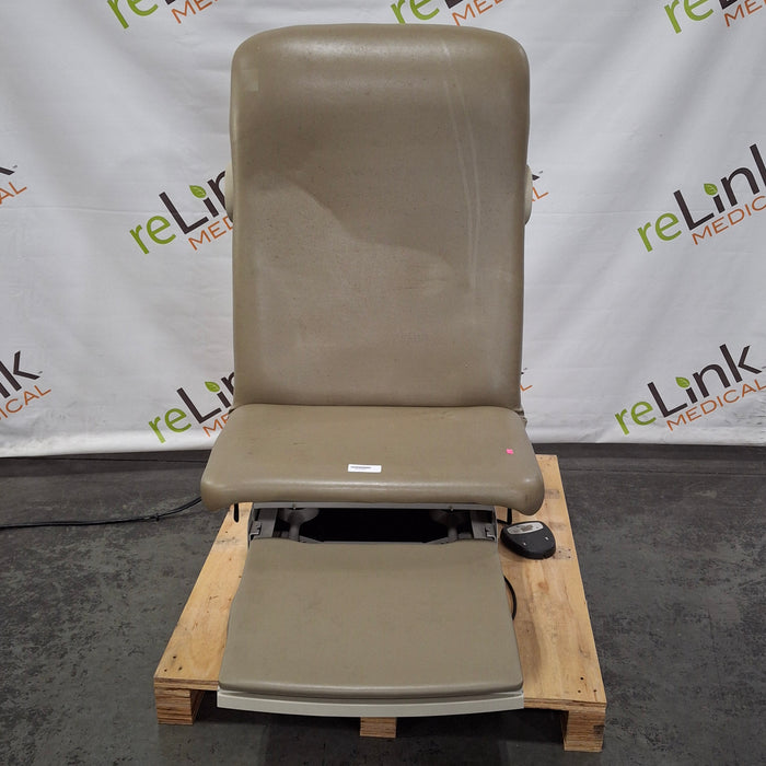 Midmark 222 Procedure Chair