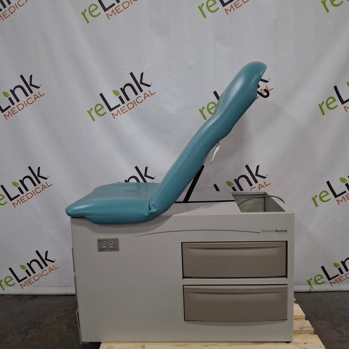 Brewer 5000 Access Exam Table