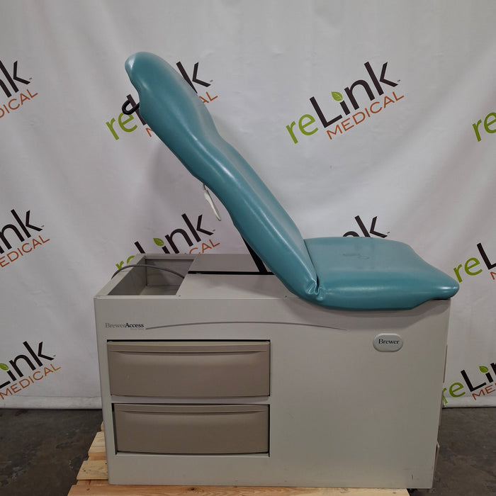 Brewer 5000 Access Exam Table