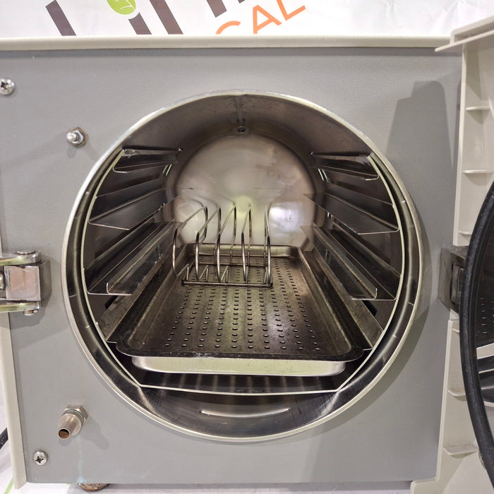 Tuttnauer EZ10 Autoclave