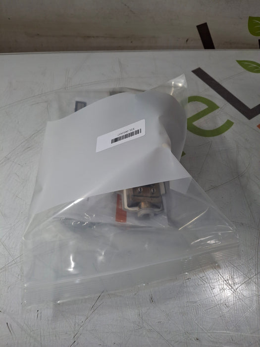 CareFusion Alaris 8100 Infusion Pump Module Bezel Assembly Kit