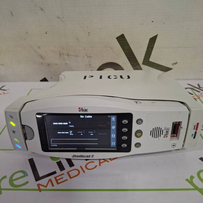 Masimo Radical 7 Pulse Oximeter w/ Base