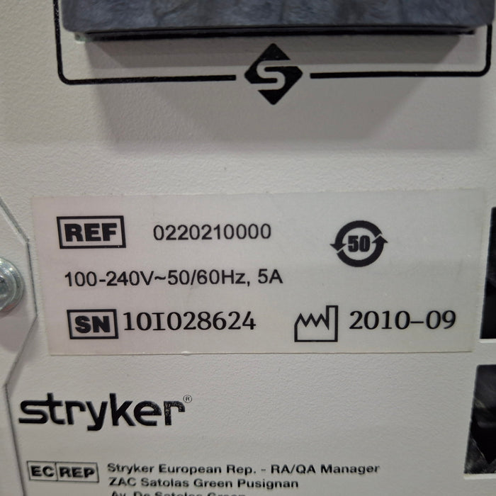 Stryker L9000 Light Source