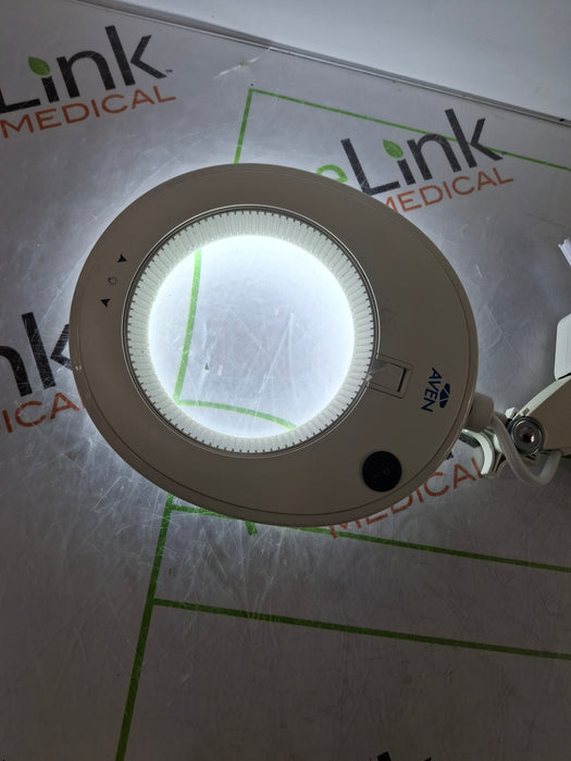 Aven, Inc. Magnifying Light