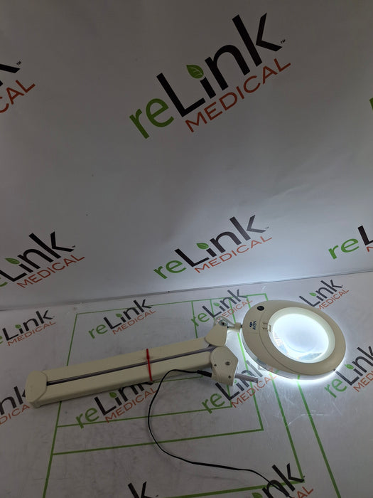 Aven, Inc. Magnifying Light