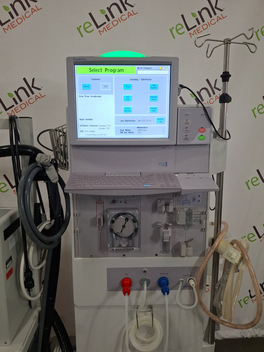 Fresenius 2008T Dialysis Machine w/ AquaC UNO H Reverse Osmosis Unit