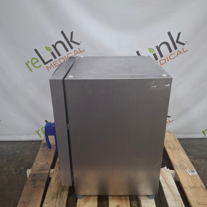 Fisherbrand Isotemp 60L Gravity Convection Incubator