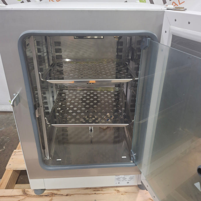 Thermo Scientific IMH60 Heratherm Incubator