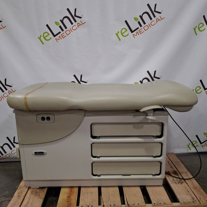 Midmark 604 Manual Examination Table