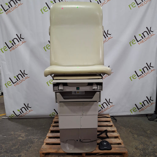 Midmark Midmark 223 Hi-Lo Power Barrier Free Procedure Exam Table Exam Chairs / Tables reLink Online