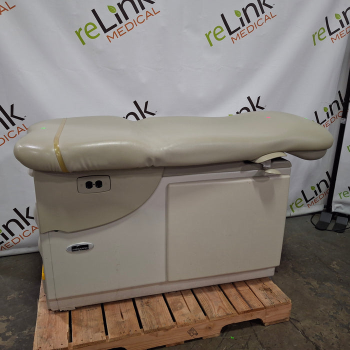 Midmark 604 Manual Examination Table