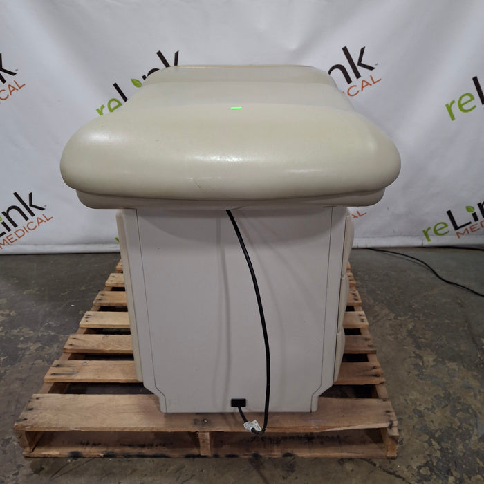 Midmark 604 Manual Examination Table