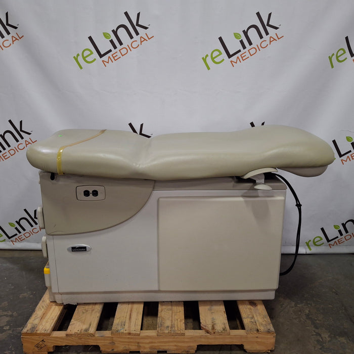 Midmark 604 Manual Examination Table