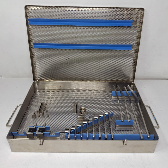 V. Mueller Collis Posterior Lumber Retractor Set