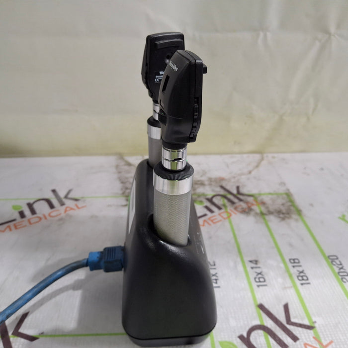 Welch Allyn 7114x Universal Desk Charger
