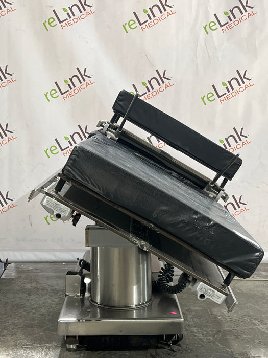 Skytron 6500 Elite Surgical Table