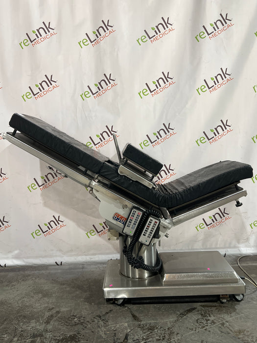 Skytron 6500 Elite Surgical Table