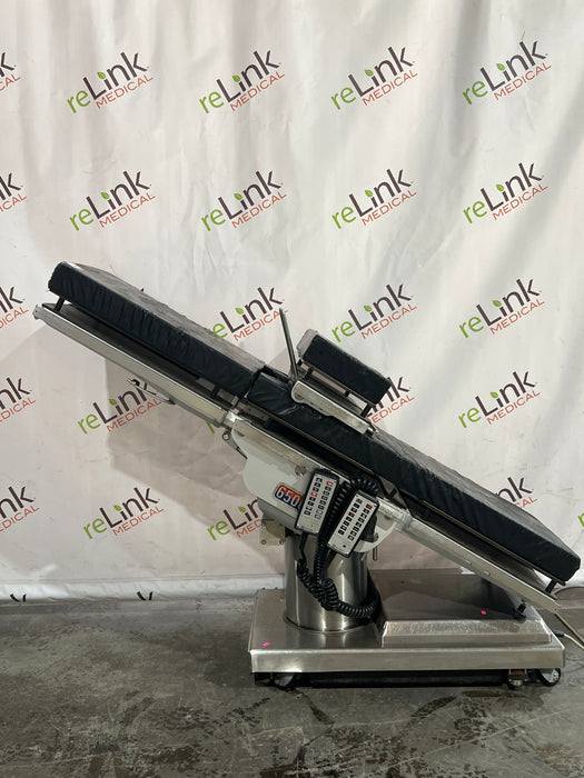 Skytron 6500 Elite Surgical Table
