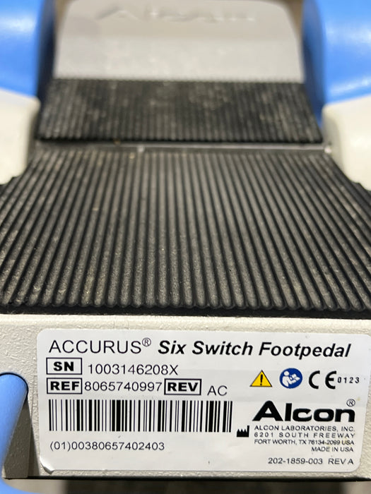 Alcon Laboratories Inc Infiniti w/ Ozil Phacoemulsifier