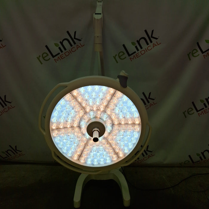 Avante Health Solutions Maxx Luxx LED 160 Surgical Light