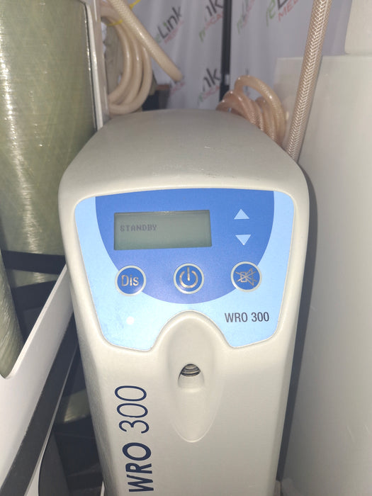 Fresenius 2008T Dialysis Machine w/ WRO 300 Reverse Osmosis Unit