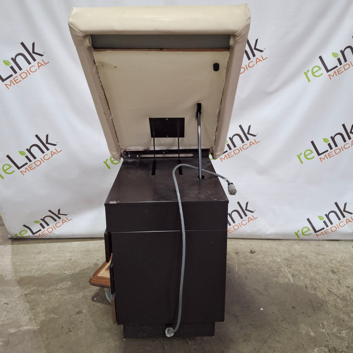 Midmark Ritter Model 104 Exam Table