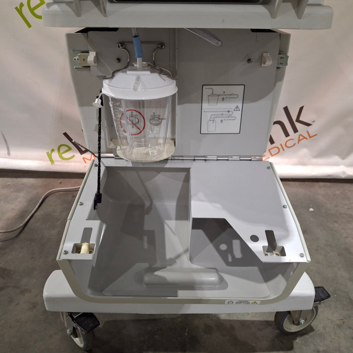 Hill-Rom Air-Shields RW82-1 Incubator