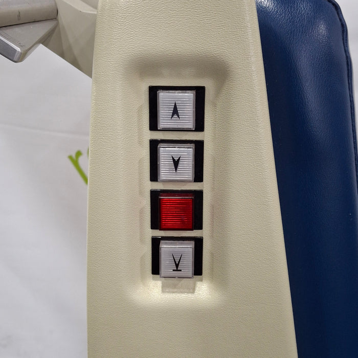 AO Scientific Instruments Model 14401 Ophthalmic Chair