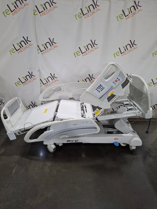 Stryker InTouch 2141 Critical Care Hospital Bed