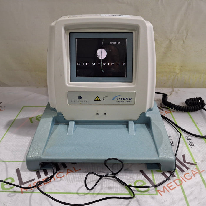 BioMerieux Smart Carrier Station Automated instrument for ID/AST testing