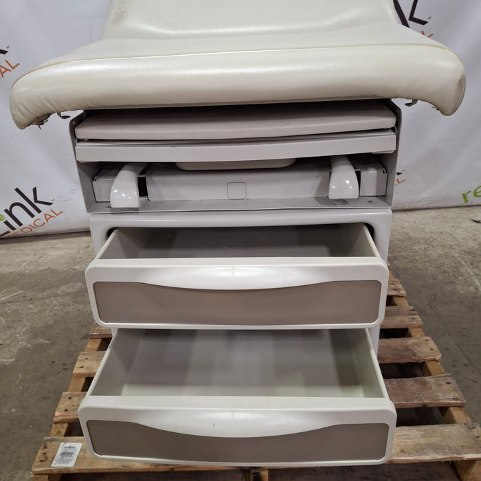 Midmark 204 Exam Table