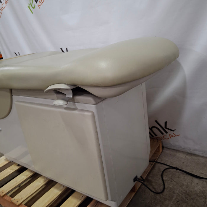 Midmark 604 Manual Examination Table