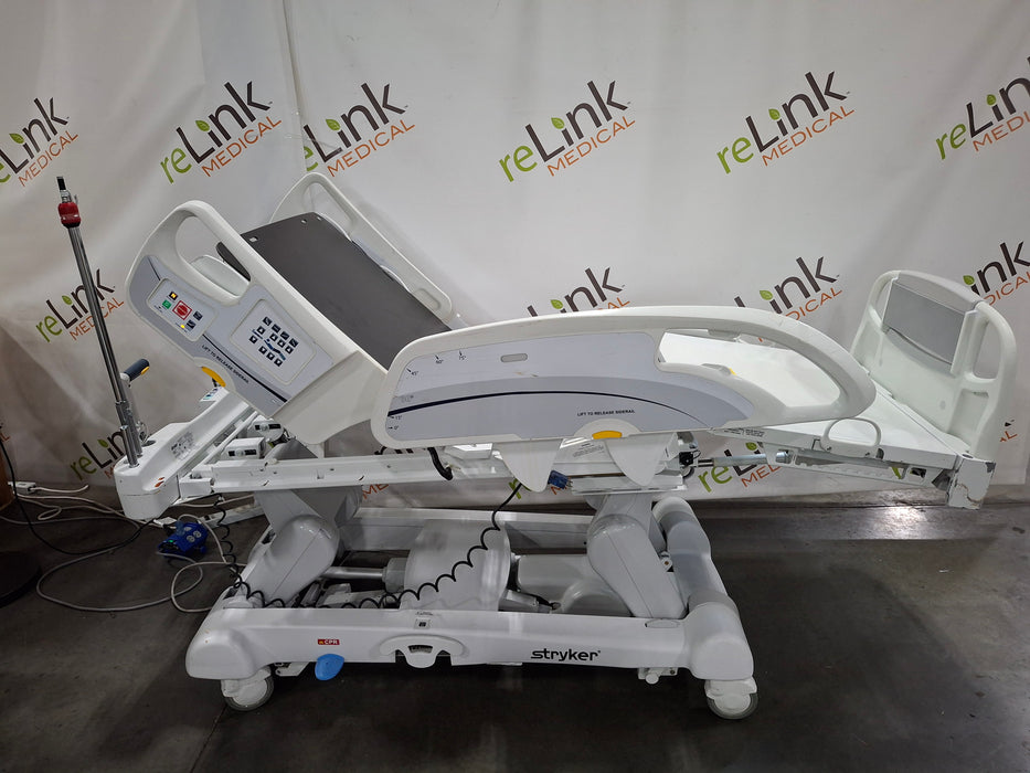 Stryker InTouch 2141 Critical Care Hospital Bed