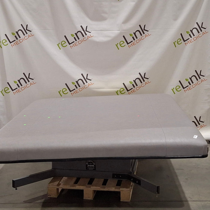 Hill Laboratories Co. Hill Adjustable Chiropractic Table