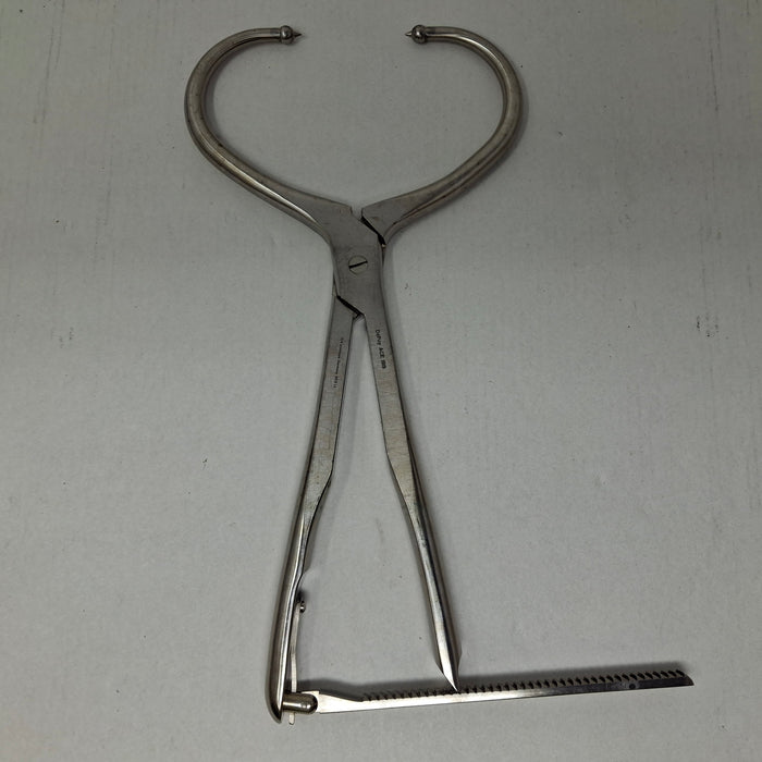 DePuy Polyax Screws Set
