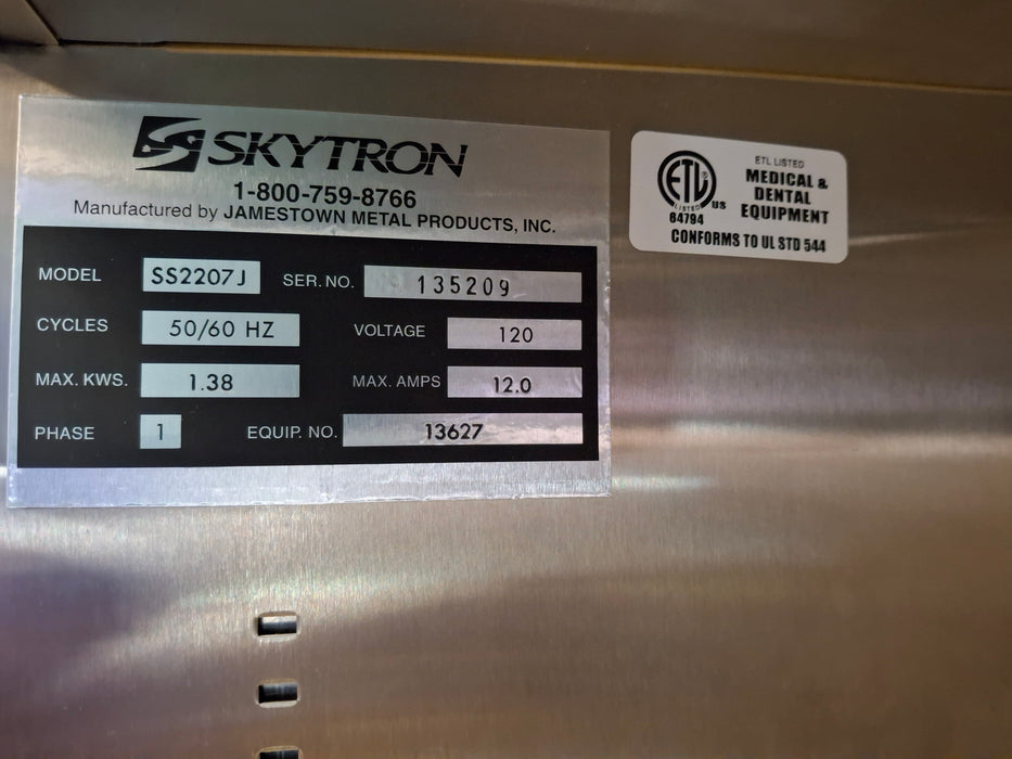 Skytron SS2207-J Warming Cabinet