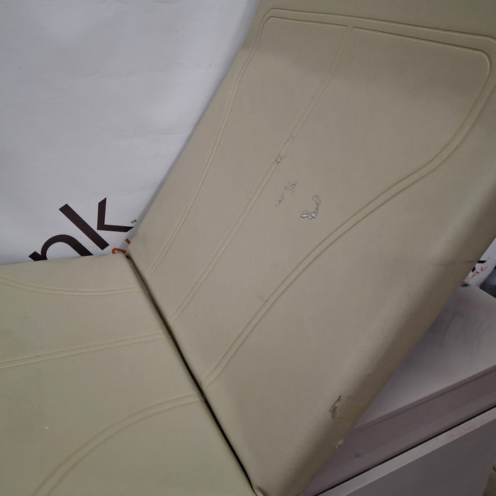 Ritter 305 Exam Table