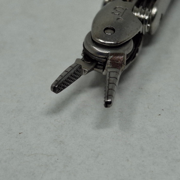 Intuitive Surgical 420296 Da Vinci Large SutureCut Needle Driver