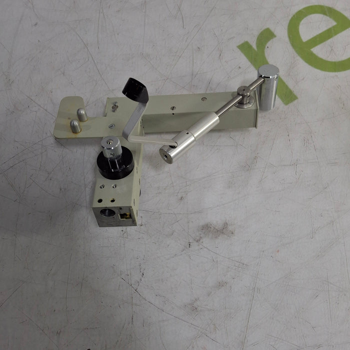 Haag-Streit Model 870 Applanation Tonometer