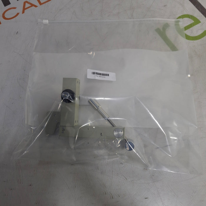 Haag-Streit Model 870 Applanation Tonometer