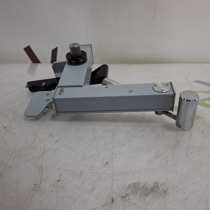 Haag-Streit Model 870 Applanation Tonometer