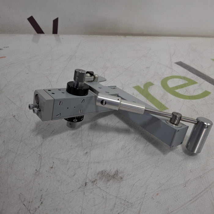 Haag-Streit Model 870 Applanation Tonometer