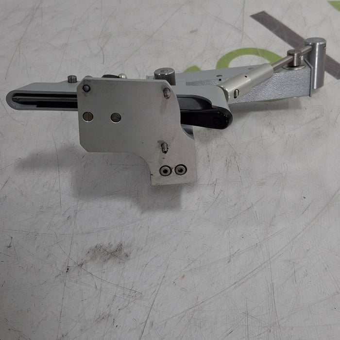 Haag-Streit Model 870 Applanation Tonometer