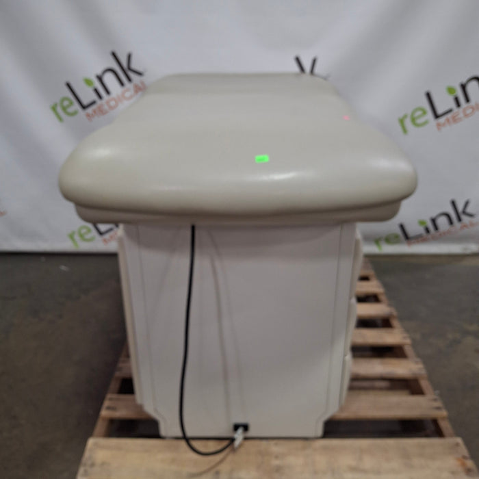 Midmark 604 Manual Examination Table