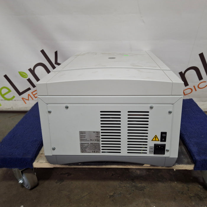 Eppendorf 5702R Refrigerated Centrifuge