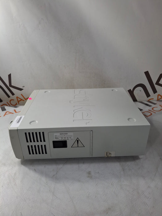 Stryker X8000 Light Source